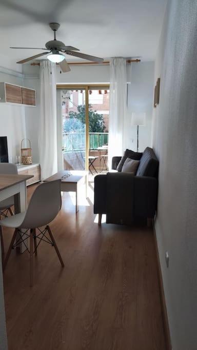 Superbe Appartement Pres De La Plage! サンタ・ポラ エクステリア 写真