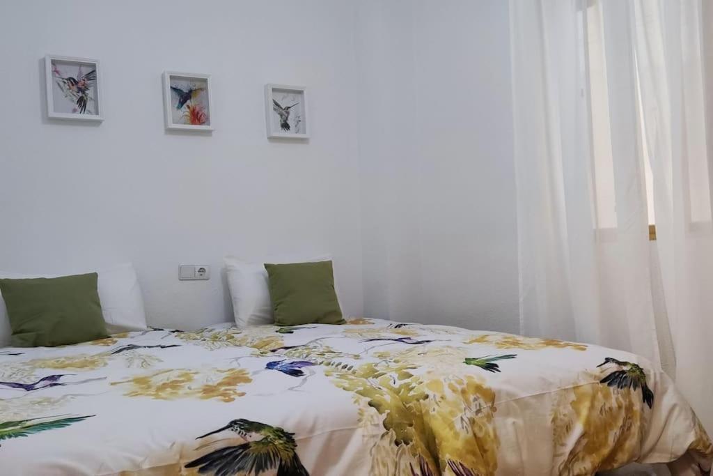 Superbe Appartement Pres De La Plage! サンタ・ポラ エクステリア 写真