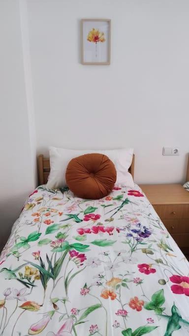 Superbe Appartement Pres De La Plage! サンタ・ポラ エクステリア 写真