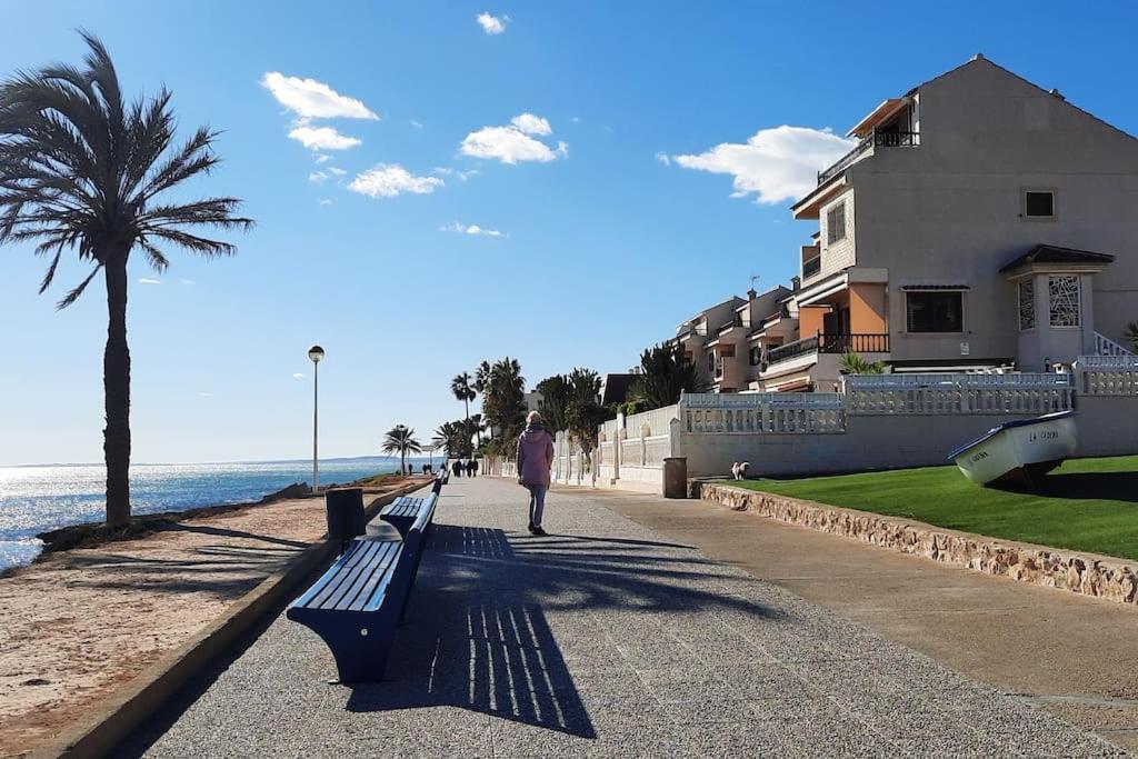 Superbe Appartement Pres De La Plage! サンタ・ポラ エクステリア 写真