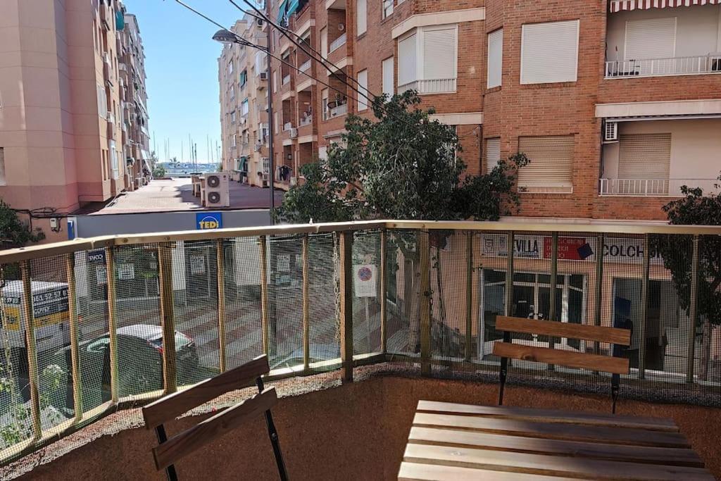 Superbe Appartement Pres De La Plage! サンタ・ポラ エクステリア 写真