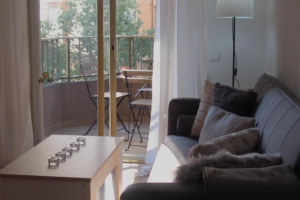 Superbe Appartement Pres De La Plage! サンタ・ポラ エクステリア 写真
