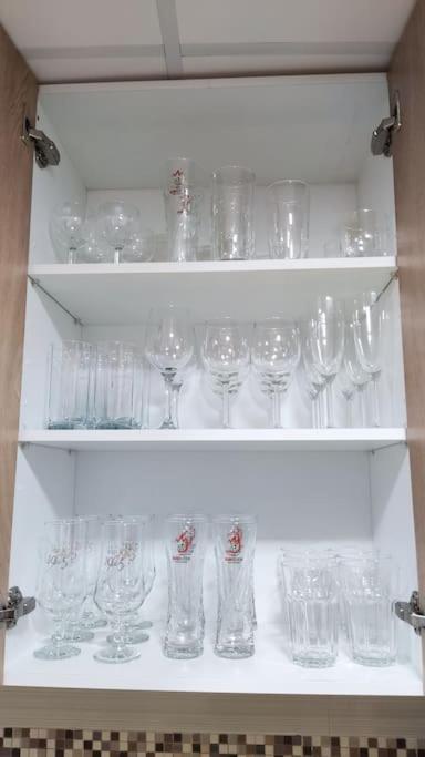 Superbe Appartement Pres De La Plage! サンタ・ポラ エクステリア 写真