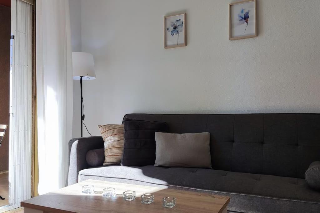 Superbe Appartement Pres De La Plage! サンタ・ポラ エクステリア 写真