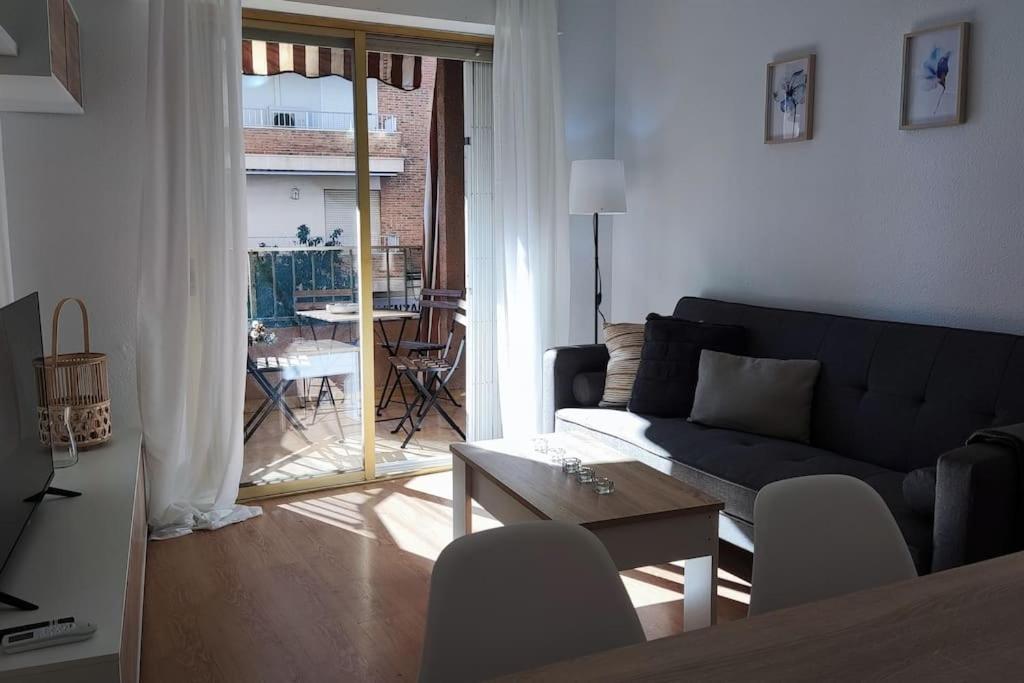 Superbe Appartement Pres De La Plage! サンタ・ポラ エクステリア 写真