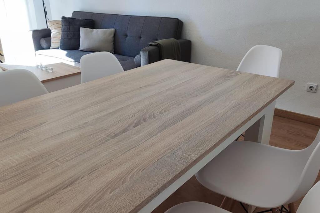 Superbe Appartement Pres De La Plage! サンタ・ポラ エクステリア 写真