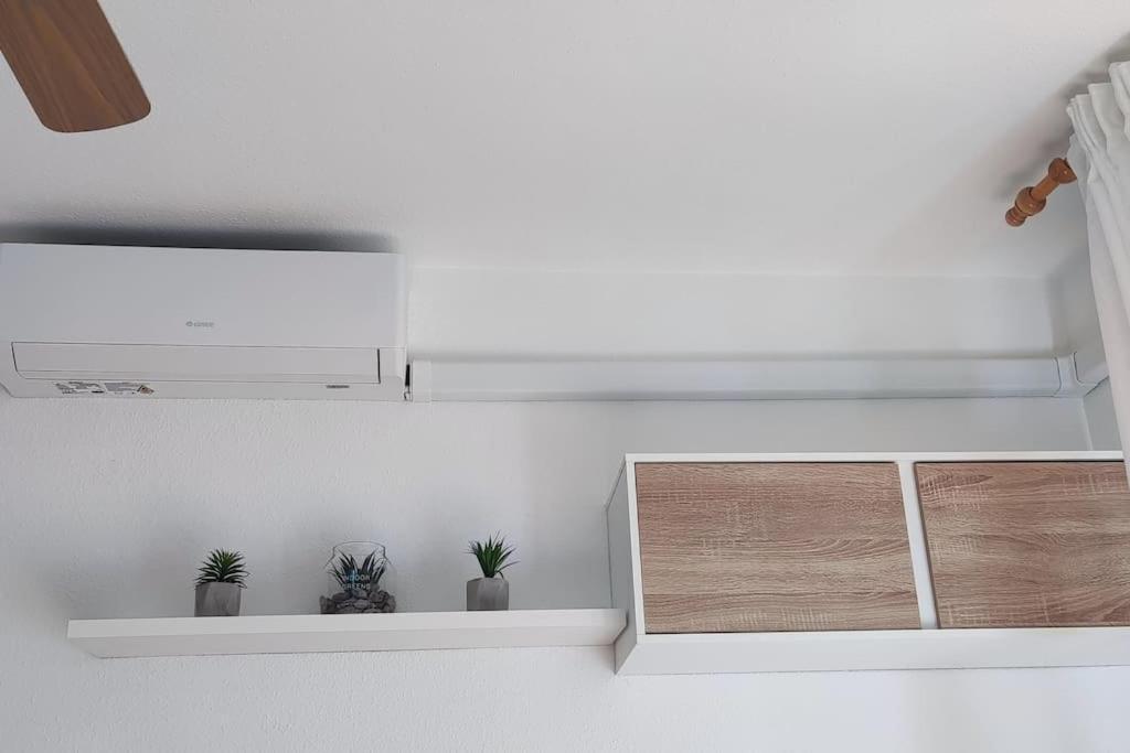Superbe Appartement Pres De La Plage! サンタ・ポラ エクステリア 写真